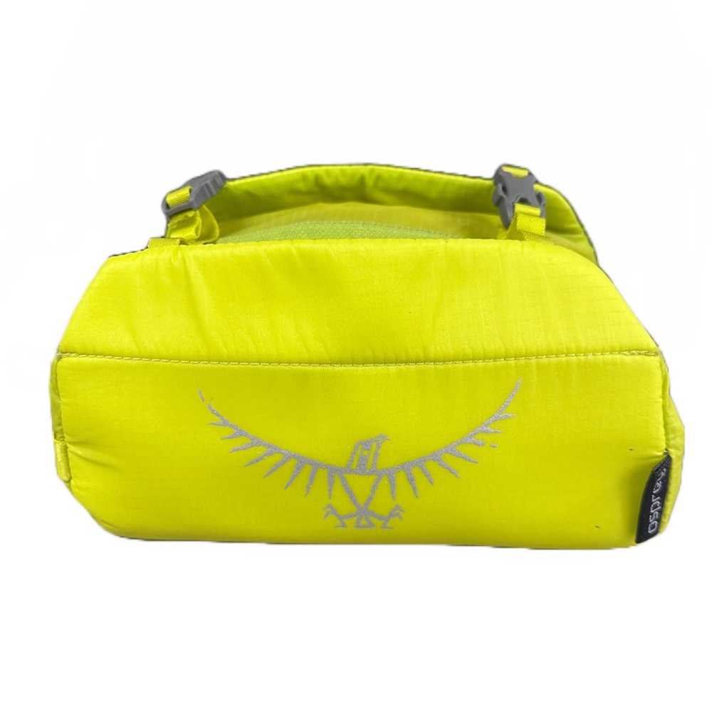 Osprey small make up bag. Currently being used for tea.